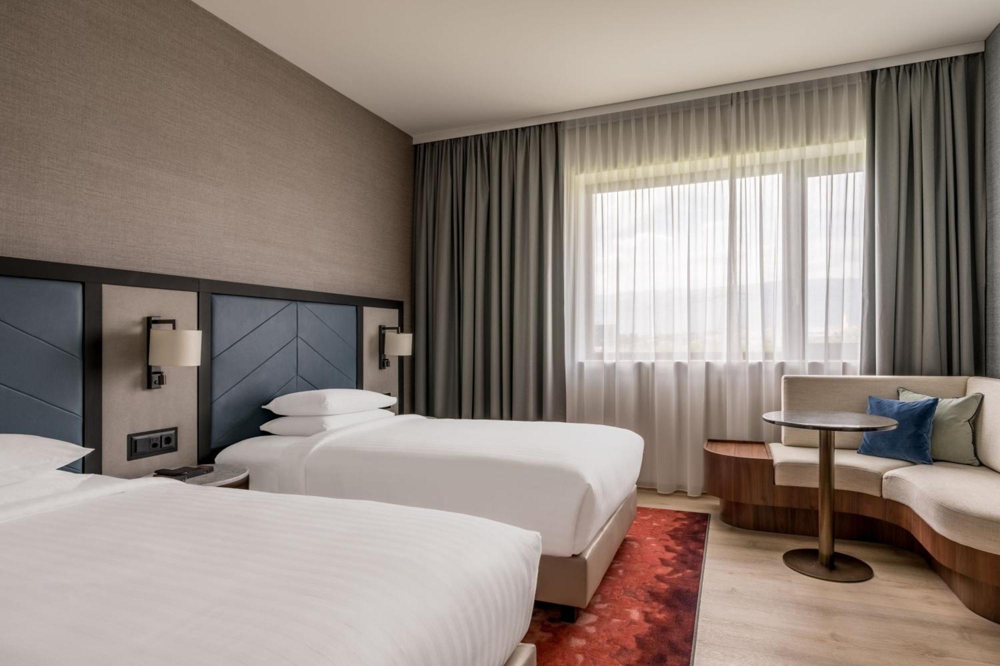 Geneva Marriott Hotel Meyrin Exterior foto