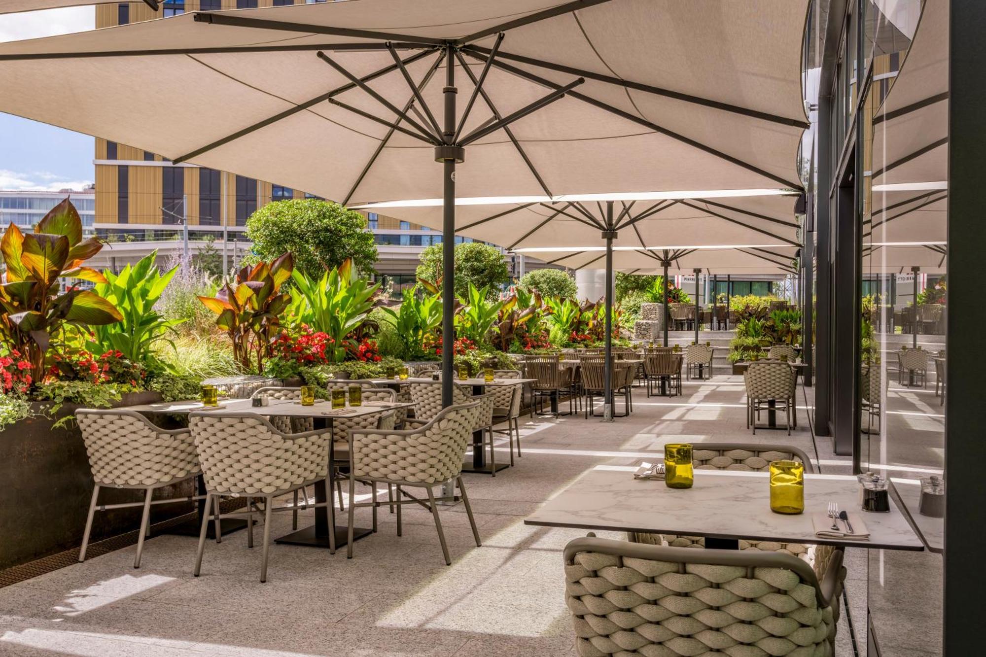 Geneva Marriott Hotel Meyrin Exterior foto